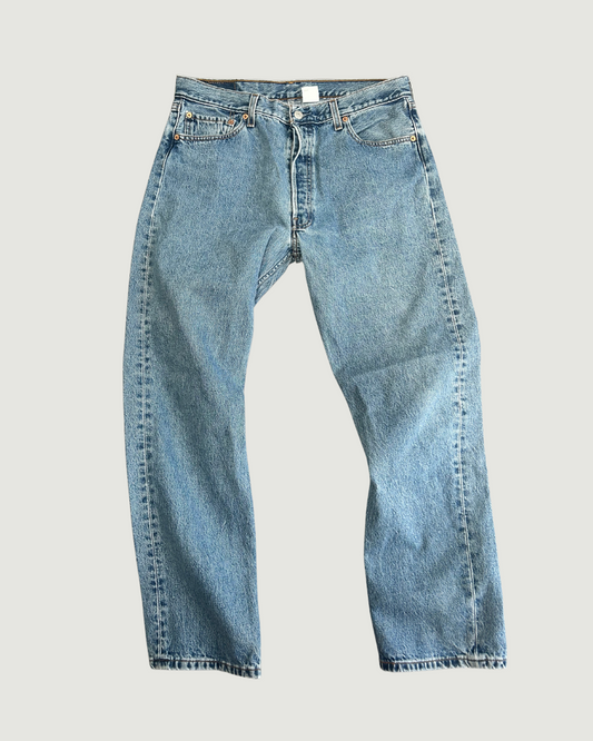 Levi's 501 Medium Wash (clean)